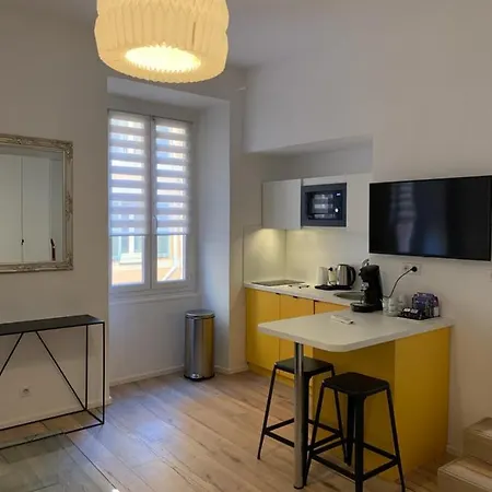 Apartment Rue Pietonne